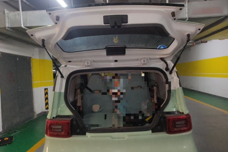 Used Wuling Hongguang MINIEV 2022 Macaron Premium Model – Lithium Iron Phosphate Trunk