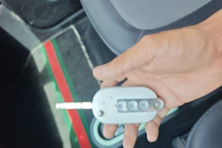 Used Wuling Hongguang MINIEV 2022 Enjoy Edition Lithium Iron Phosphate Vehicle Key