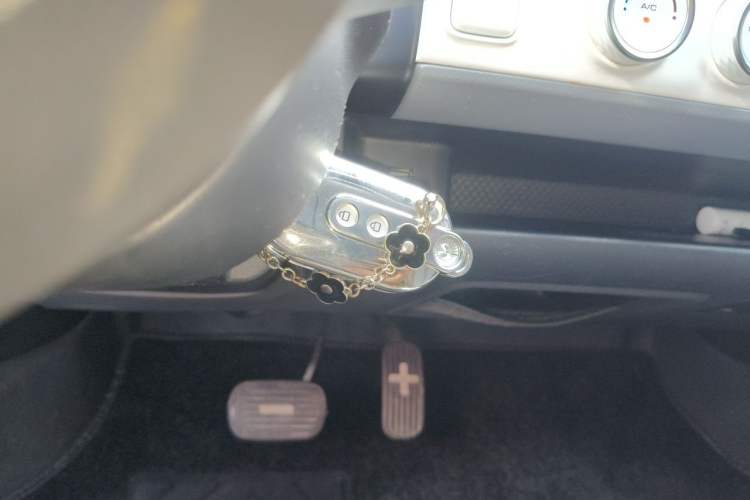 Used Wuling Hongguang MINIEV 2022 GAMEBOY 200km Gaming Edition with Lithium Iron Phosphate Vehicle Key