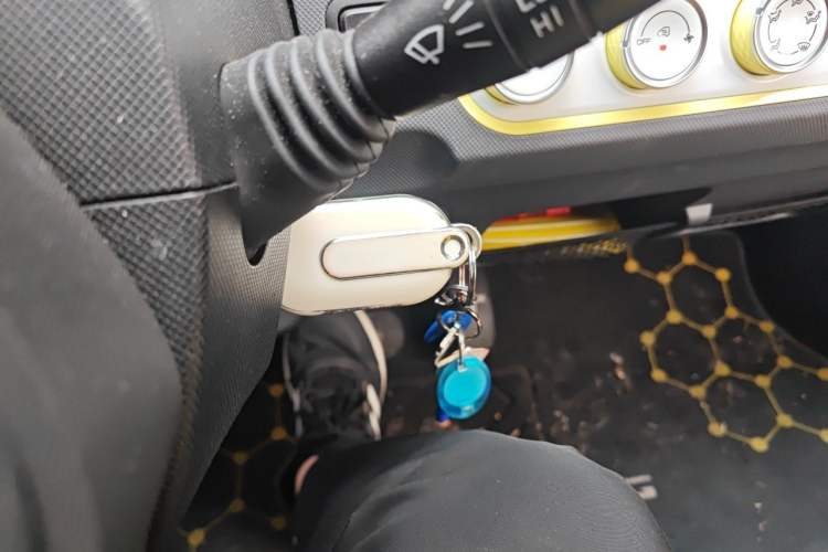 Used Wuling Hongguang MINIEV 2022 Macaron Fashion Edition Lithium-Nickel-Cobalt-Alpha-oxide Vehicle Key