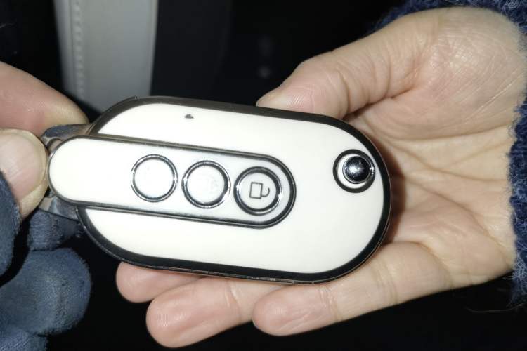 Used Wuling Hongguang MINIEV 2022 Convertible Model Vehicle Key