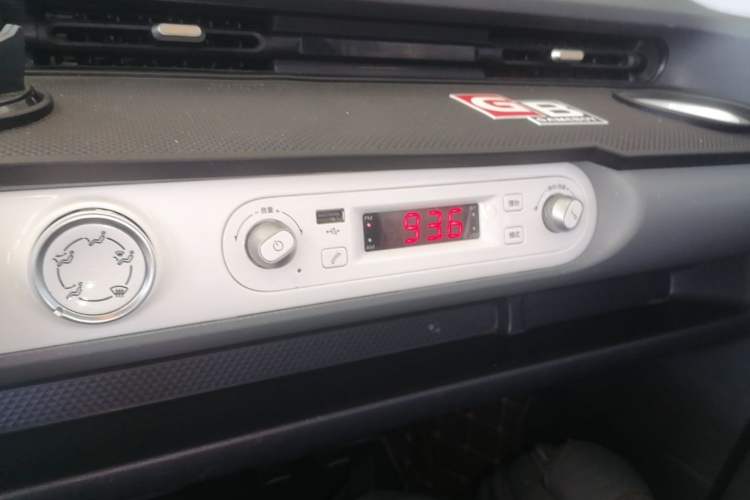 Used Wuling Hongguang MINIEV 2022 GAMEBOY 200km Gaming Edition with Lithium Iron Phosphate Audio And AC Panel