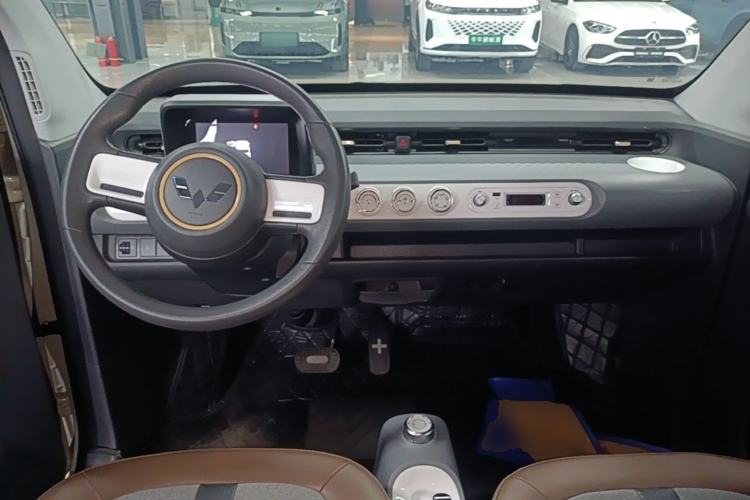 Used Wuling Hongguang MINIEV 2022 GAMEBOY 200km Gaming Edition with Lithium Iron Phosphate Center Console