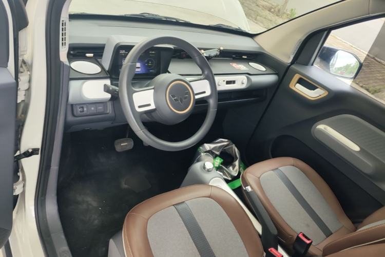 Used Wuling Hongguang MINIEV 2022 GAMEBOY 200km Gaming Edition with Lithium Iron Phosphate Center Console
