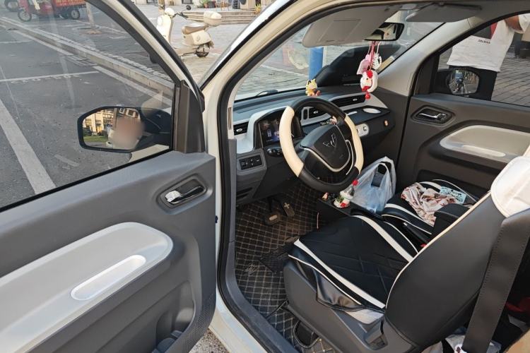 Used Wuling Hongguang MINIEV 2022 Zizai Version Lithium Iron Phosphate Driver Seat