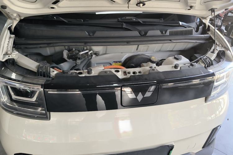 Used Wuling Hongguang MINIEV 2022 GAMEBOY 300km Enthusiast Model with Lithium Iron Phosphate Engine Bay