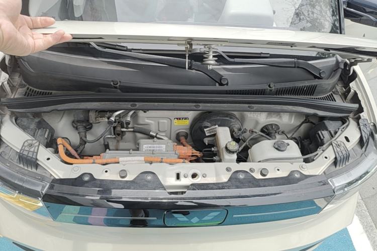 Used Wuling Hongguang MINIEV 2022 Macaron Premium Model – Lithium Iron Phosphate Engine Bay