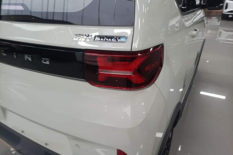 Used Wuling Hongguang MINIEV 2022 GAMEBOY 200km Gaming Edition with Lithium Iron Phosphate Exterior 3