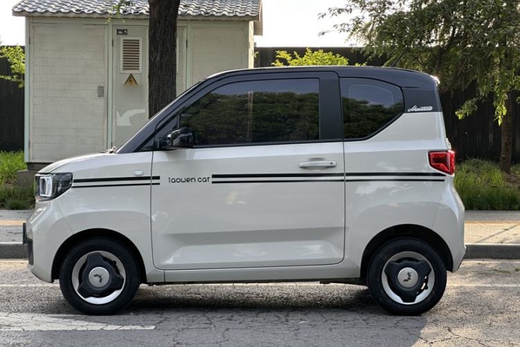 Used Wuling Hongguang MINIEV 2022 Macaron Premium Model – Lithium Iron Phosphate Exterior 7