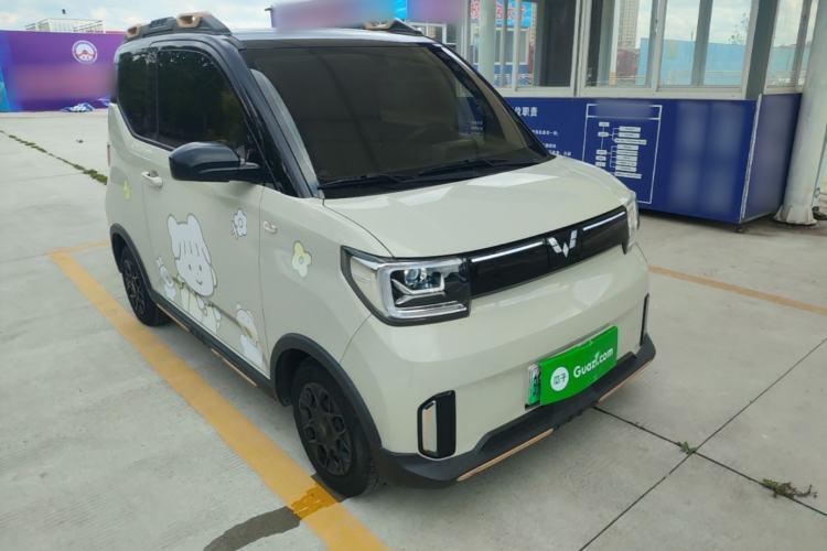 Used Wuling Hongguang MINIEV 2022 GAMEBOY 200km Gaming Edition with Lithium Iron Phosphate Front Right 45 Deg