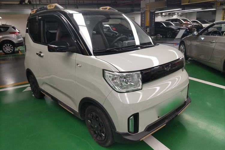 Used Wuling Hongguang MINIEV 2022 GAMEBOY 200km Play Edition with Lithium Iron Phosphate Front Right 45 Deg