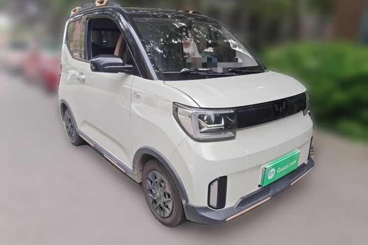 Used Wuling Hongguang MINIEV 2022 GAMEBOY 200km Gaming Edition with Lithium Iron Phosphate Front Right 45 Deg