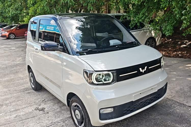 Used Wuling Hongguang MINIEV 2022 Macaron Premium Model – Lithium Iron Phosphate Front Right 45 Deg