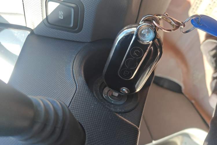 Used Wuling Hongguang MINIEV 2022 Macaron Fashion Edition Lithium-Nickel-Cobalt-Alpha-oxide Interior 1