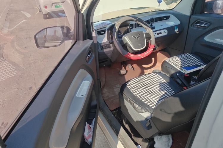 Used Wuling Hongguang MINIEV 2022 Macaron Fashion Edition Lithium-Nickel-Cobalt-Alpha-oxide Interior 3