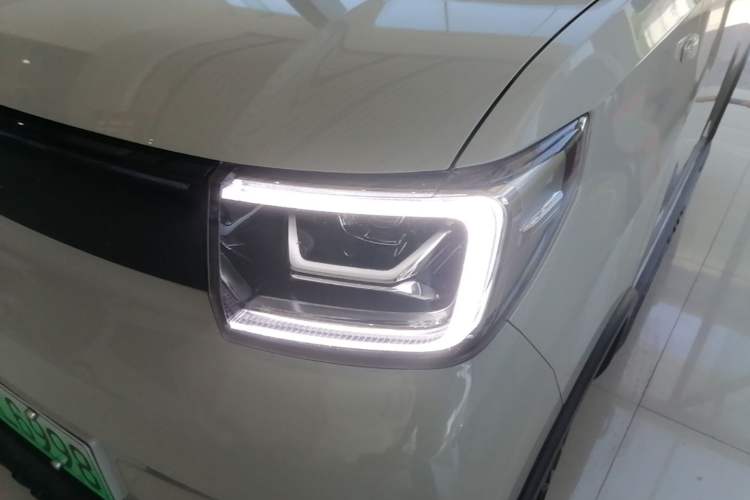 Used Wuling Hongguang MINIEV 2022 GAMEBOY 200km Gaming Edition with Lithium Iron Phosphate Left Front Headlight