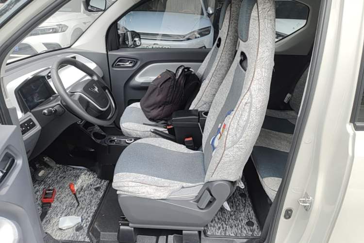Used Wuling Hongguang MINIEV 2022 Macaron Premium Model – Lithium Iron Phosphate Left Front Seat