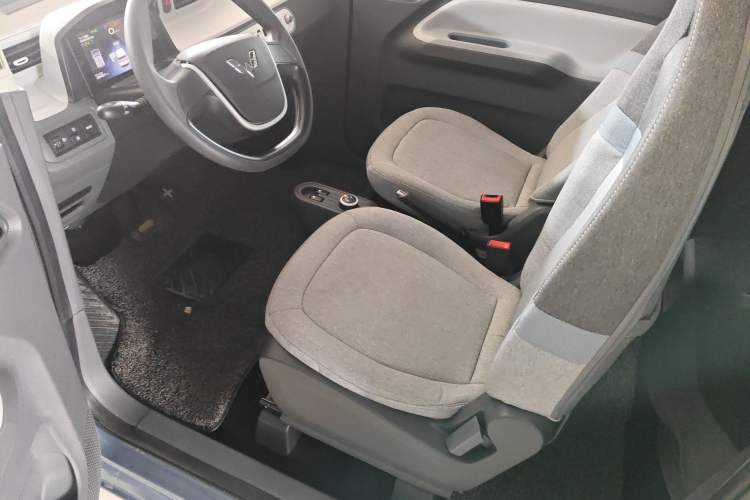 Used Wuling Hongguang MINIEV 2022 Macaron Fashion Edition Lithium-Nickel-Cobalt-Alpha-oxide Left Front Seat