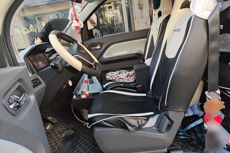 Used Wuling Hongguang MINIEV 2022 Zizai Version Lithium Iron Phosphate Left Front Seat