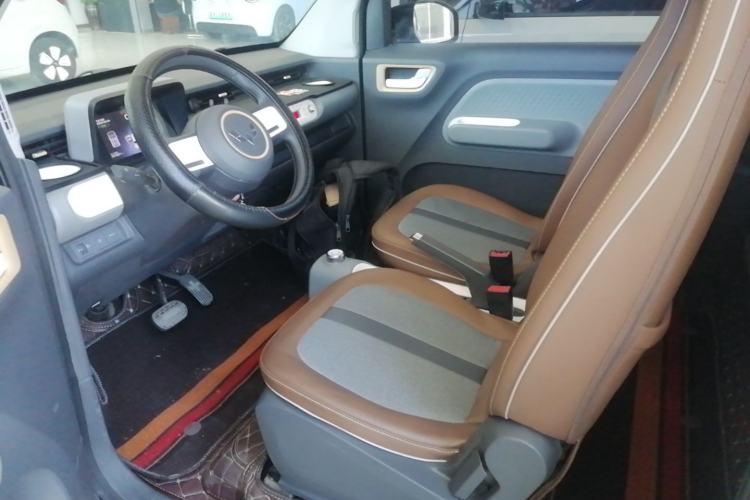 Used Wuling Hongguang MINIEV 2022 GAMEBOY 200km Gaming Edition with Lithium Iron Phosphate Left Front Seat