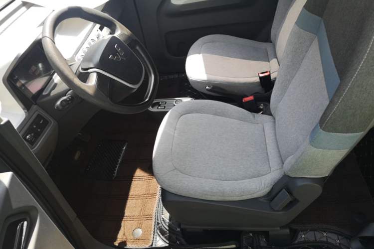 Used Wuling Hongguang MINIEV 2022 Macaron Premium Model – Lithium Ternary Battery Left Front Seat