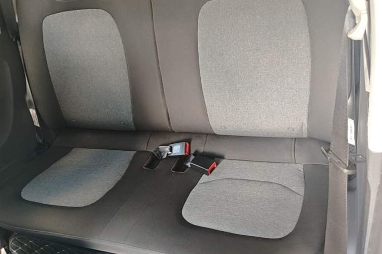 Used Wuling Hongguang MINIEV 2022 Macaron Premium Model – Lithium Iron Phosphate Left Rear Seat