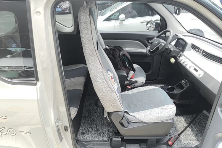 Used Wuling Hongguang MINIEV 2022 Macaron Premium Model – Lithium Iron Phosphate Right Front Seat