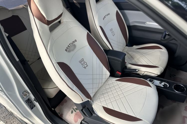 Used Wuling Hongguang MINIEV 2022 Macaron Premium Model – Lithium Iron Phosphate Right Front Seat