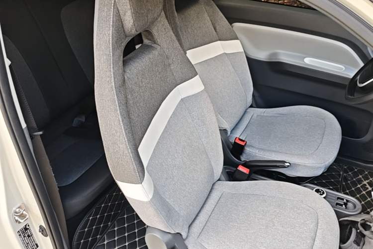 Used Wuling Hongguang MINIEV 2022 Macaron Premium Model – Lithium Iron Phosphate Right Front Seat