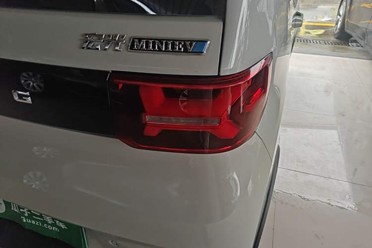 Used Wuling Hongguang MINIEV 2022 GAMEBOY 300km Enthusiast Model with Lithium Iron Phosphate Right Rear Taillight