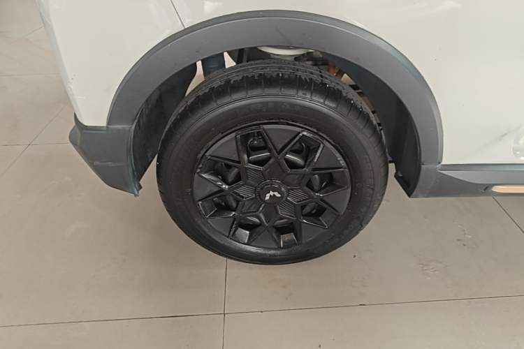 Used Wuling Hongguang MINIEV 2022 GAMEBOY 300km Enthusiast Model with Lithium Iron Phosphate Right Rear Wheel Hub