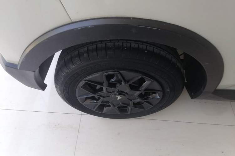 Used Wuling Hongguang MINIEV 2022 GAMEBOY 200km Gaming Edition with Lithium Iron Phosphate Right Rear Wheel Hub