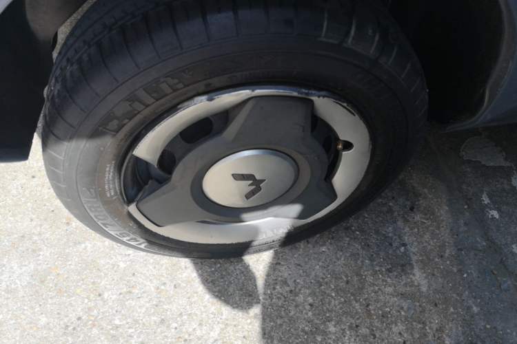 Used Wuling Hongguang MINIEV 2022 Macaron Premium Model – Lithium Ternary Battery Right Rear Wheel Hub