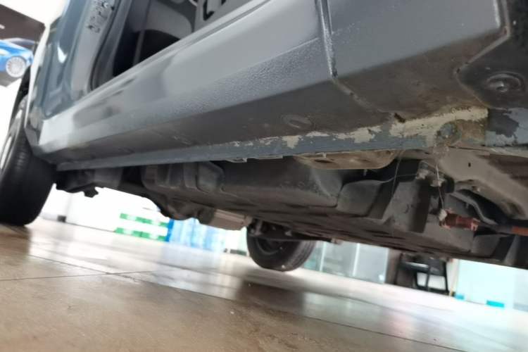 Used Wuling Hongguang MINIEV 2022 Macaron Premium Model – Lithium Iron Phosphate Right Side Sill