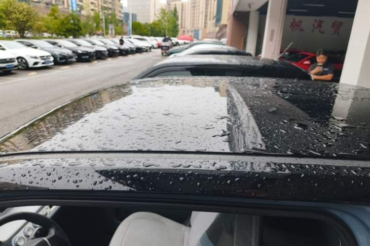 Used Wuling Hongguang MINIEV 2022 Macaron Premium Model – Lithium Iron Phosphate Roof