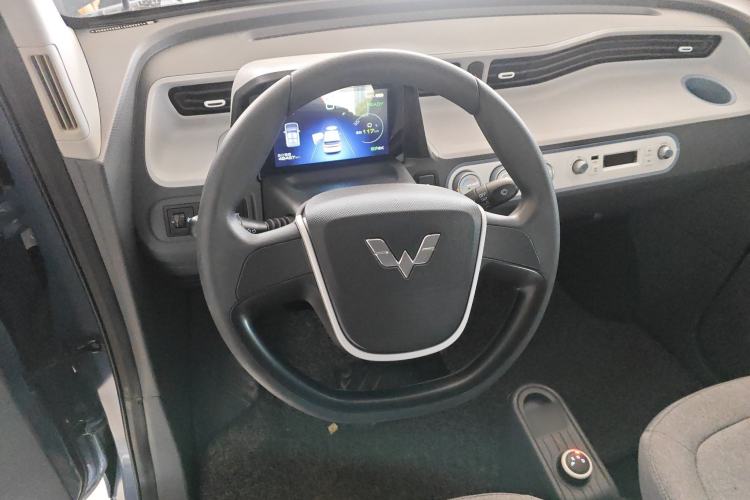 Used Wuling Hongguang MINIEV 2022 Macaron Fashion Edition Lithium-Nickel-Cobalt-Alpha-oxide Steering Wheel