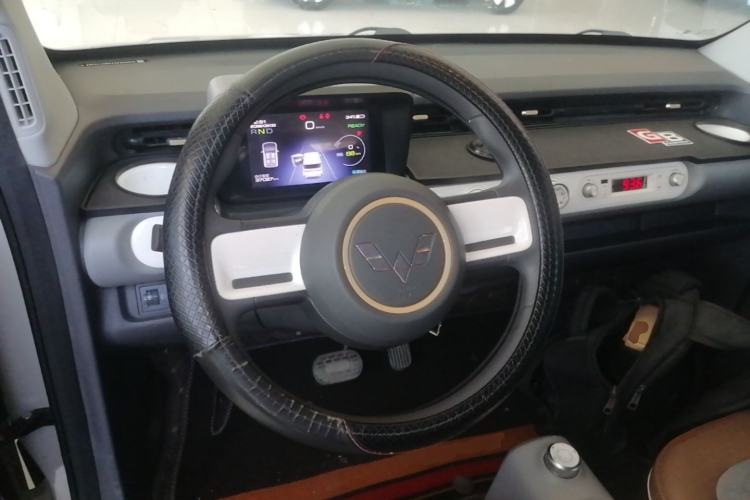 Used Wuling Hongguang MINIEV 2022 GAMEBOY 200km Gaming Edition with Lithium Iron Phosphate Steering Wheel