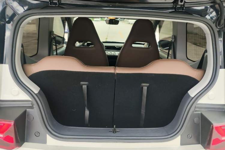 Used Wuling Hongguang MINIEV 2022 GAMEBOY 200km Gaming Edition with Lithium Iron Phosphate Trunk