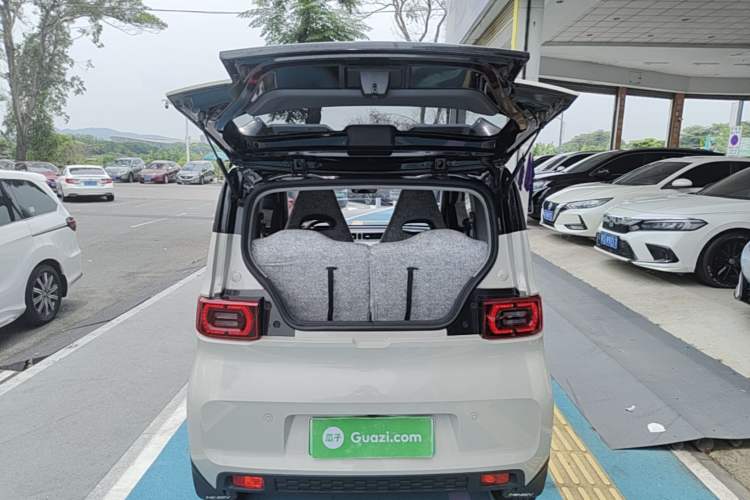 Used Wuling Hongguang MINIEV 2022 Macaron Premium Model – Lithium Iron Phosphate Trunk