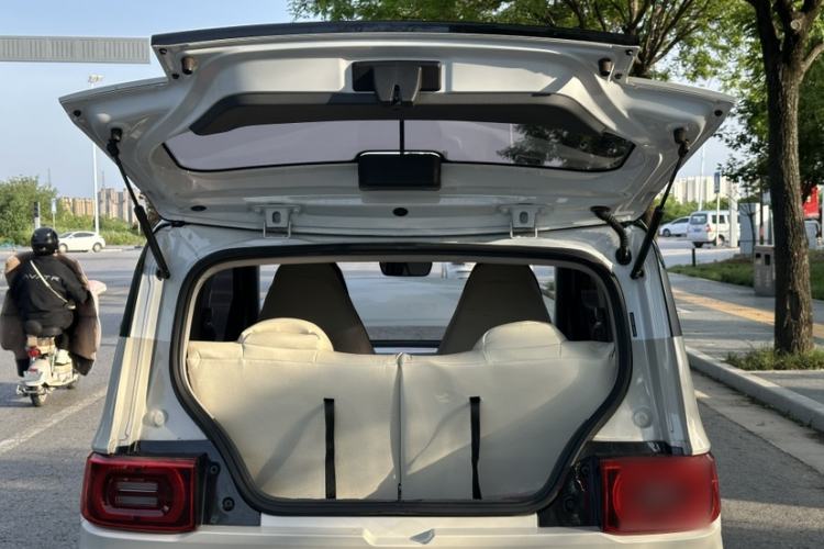 Used Wuling Hongguang MINIEV 2022 Macaron Premium Model – Lithium Iron Phosphate Trunk