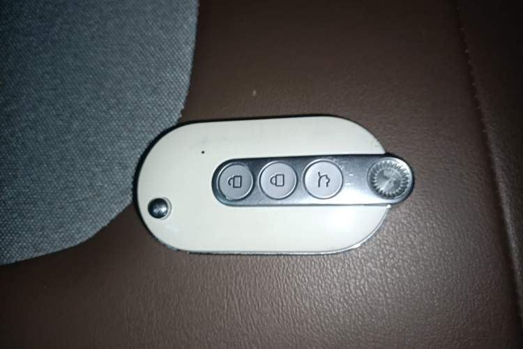 Used Wuling Hongguang MINIEV 2022 GAMEBOY 200km Gaming Edition with Lithium Iron Phosphate Vehicle Key