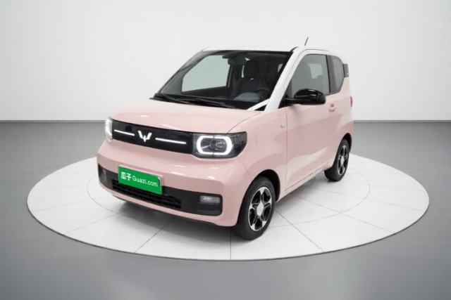 Ojetý Wuling Hongguang MINIEV 2022 Macaron Premium Model – Lithium Ternary Battery