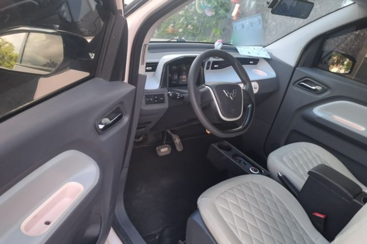 Used Wuling Hongguang MINIEV 2022 Macaron Premium Model – Lithium Iron Phosphate Driver Seat