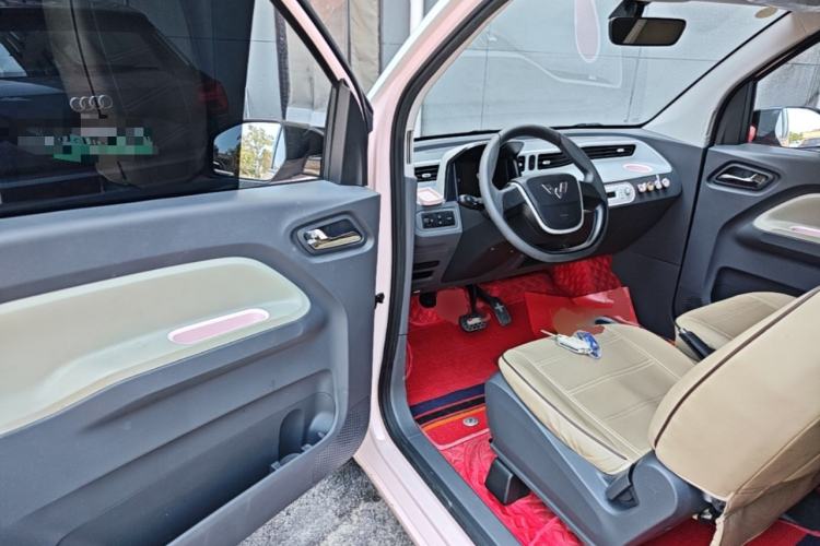 Used Wuling Hongguang MINIEV 2022 Macaron Premium Model – Lithium Iron Phosphate Driver Seat