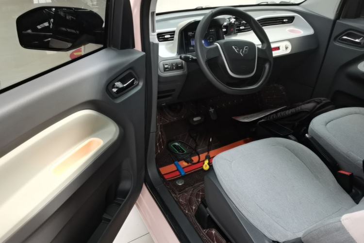Used Wuling Hongguang MINIEV 2022 Macaron Premium Model – Lithium Iron Phosphate Driver Seat