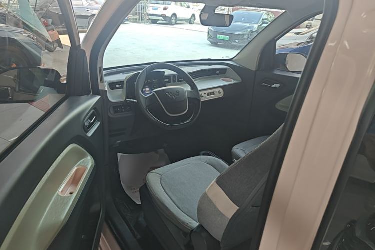 Used Wuling Hongguang MINIEV 2022 Macaron Premium Model – Lithium Iron Phosphate Driver Seat