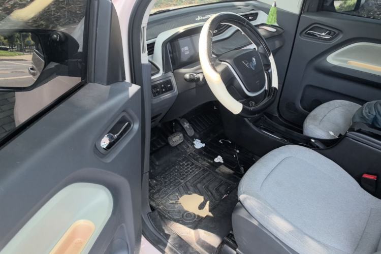Used Wuling Hongguang MINIEV 2022 Macaron Fashion Edition Lithium-Nickel-Cobalt-Alpha-oxide Driver Seat