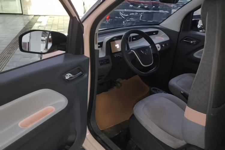 Used Wuling Hongguang MINIEV 2022 Macaron Premium Model – Lithium Ternary Battery Driver Seat