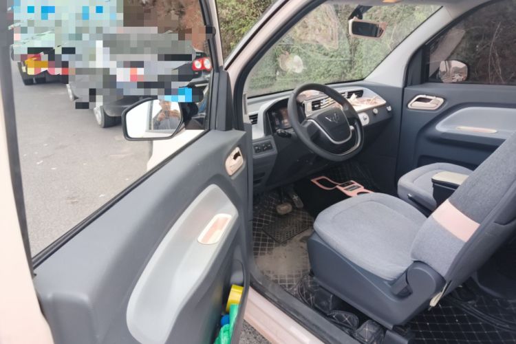 Used Wuling Hongguang MINIEV 2022 Macaron Premium Model – Lithium Iron Phosphate Driver Seat