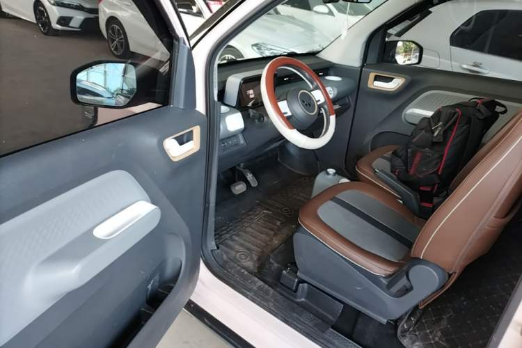 Used Wuling Hongguang MINIEV 2022 GAMEBOY 200km Gaming Edition with Lithium Iron Phosphate Driver Seat